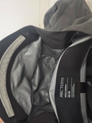 Chaqueta Arc'teryx Beta Talla M Negra Nueva