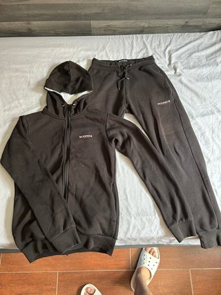 Conjunto chándal McKenzie negro