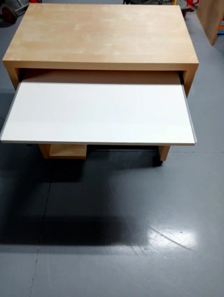 Mesa escritorio madera y blanco