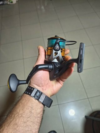 Carrete de pesca Black Cat