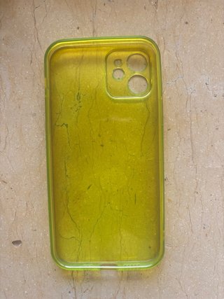 Custodia iPhone 12 Gialla Trasparente