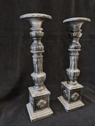 Pareja de candelabros