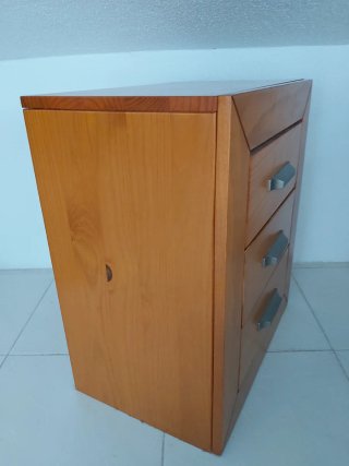 Cabecero y 2 mesillas de madera