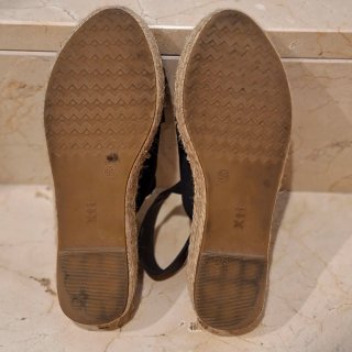 Xti Sandalias plataforma de esparto. Talla 39