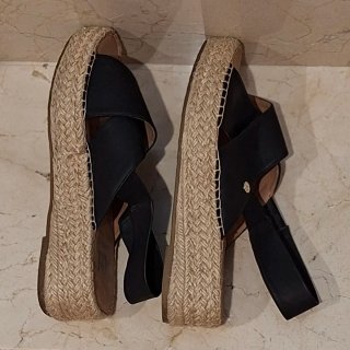Xti Sandalias plataforma de esparto. Talla 39