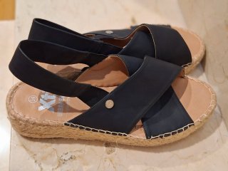 Xti Sandalias plataforma de esparto. Talla 39
