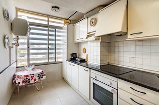 Piso en venta en La Carihuela en Torremolinos