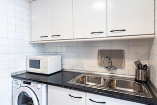 Piso en venta en La Carihuela en Torremolinos