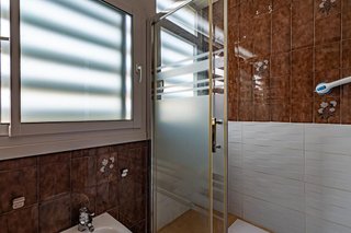 Piso en venta en La Carihuela en Torremolinos