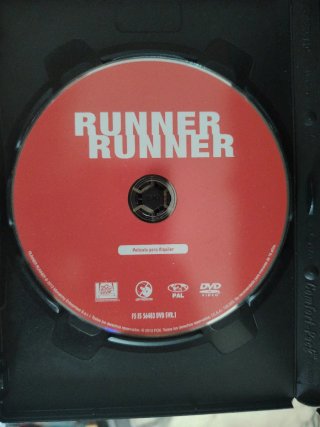 2 DVDs Ben Affleck: The Town y Runner Runner