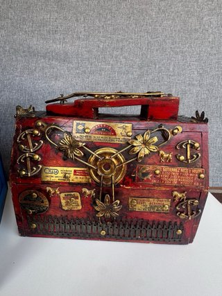 Antigüedad/ Cajón Limpiabotas Mexicano Don Tacho