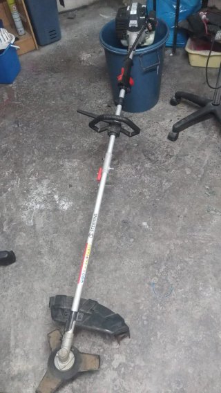 Desbrozadora de gasolina Sterwins