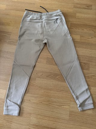 Pantalón Jogger Pull&Bear Beige talla S