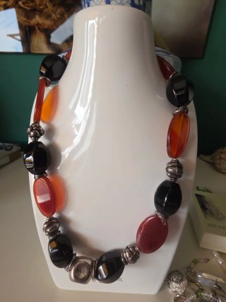 Maravilloso collar de agatas naturales