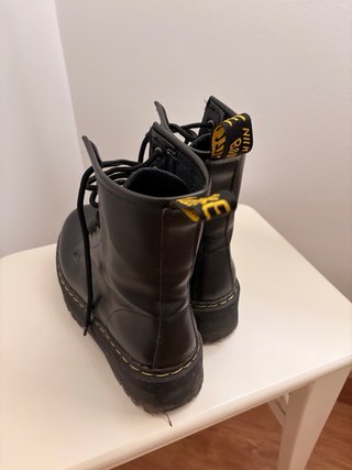 Botas estilo  Dr. Martens Negras