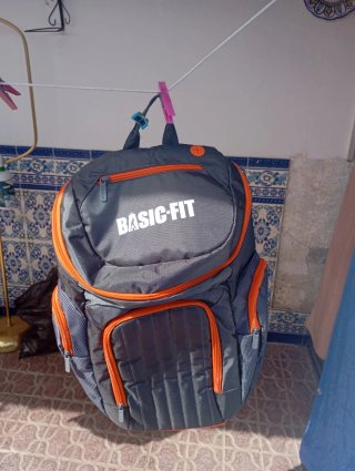 Mochila BASIC FIT gris y naranja