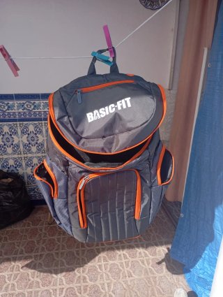 Mochila BASIC FIT gris y naranja