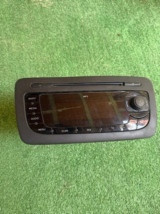 Radio Seat Ibiza ST 2010 Original