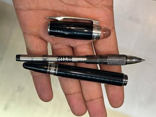 Bolígrafo Montblanc Negro
