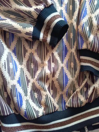 Chaqueta Bomber Ligera Estampada
