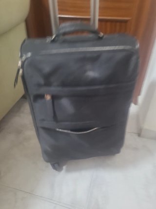 Maleta pequeña de viaje negra