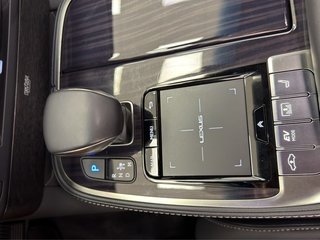 Lexus LS 500H PRIVILEGE LINE 4D