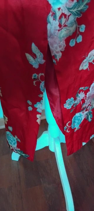 Vestido rojo floral