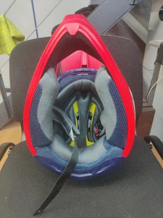 Casco Fox V3