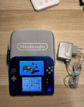 Nintendo 2DS Azul Translucido + Accesorios
