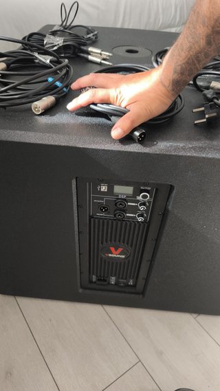 Vsound Subwoofer Profesional activo 2000W 1000Rms