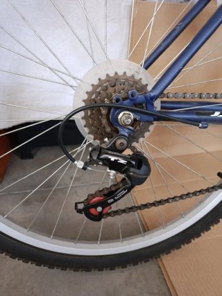 Bicicleta Mountain Bike J-BIKE
