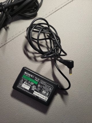Cargador Sony PSP Original 5V 2000mA