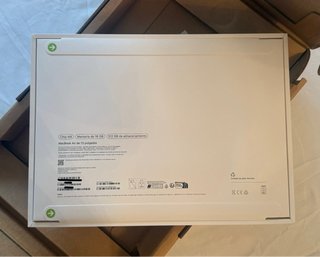 MacBook Air M5 13,6”  16GB/512GB .  PRECINTADO