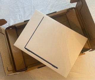 MacBook Air M5 13,6”  16GB/512GB .  PRECINTADO