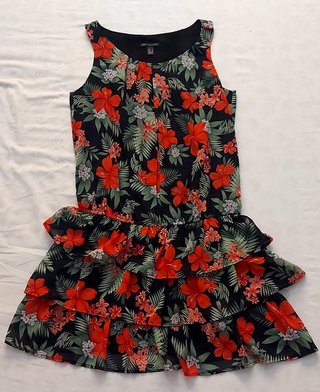 Vestido Mango Estampado Floral Negro y Rojo