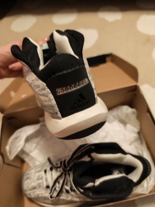 Zapatillas Adidas Gris y Blanco