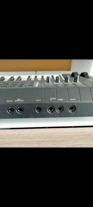 Sintetizador Yamaha MX49 v.2