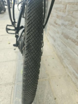 Bicicleta eléctrica B-TWIN con batería