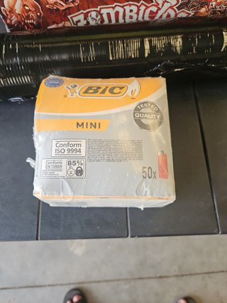 Confezione da 50 accendini BIC Mini