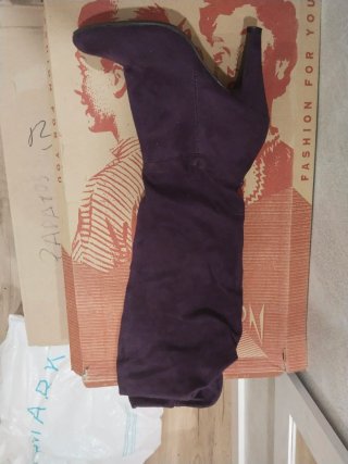 Botas de tacón moradas