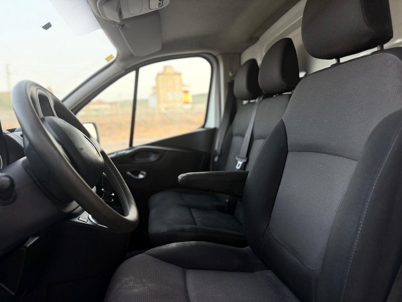 Renault Trafic 2020, foto 11