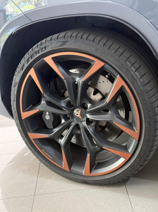 Cupra Ateca Limited Edition AKRAPOVIC !!