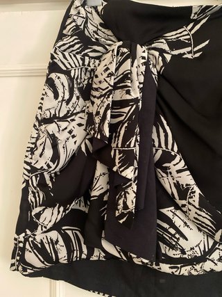 Falda mini estampado hojas talla S