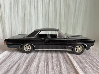 Maisto 1:18 Pontiac GTO