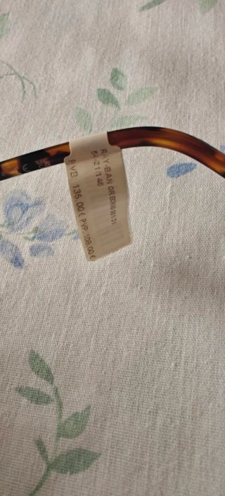 Gafas de sol Ray-Ban doradas y verdes