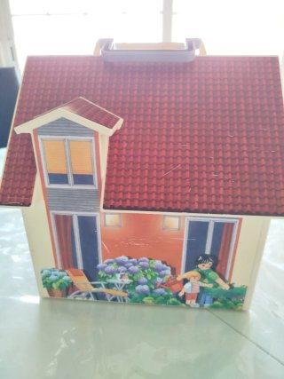Playmobil Casita Maletín y Cole