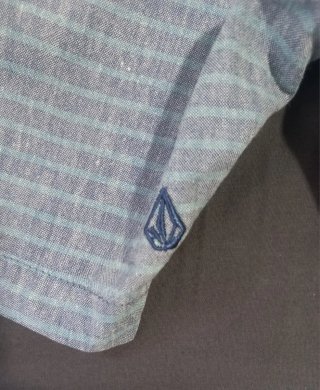 Pantalón corto Volcom Talla 33 Rayas Grises
