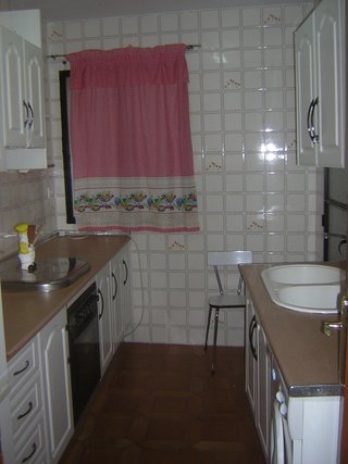 SE ALQUILA HABITACION EN JAEN CAPITAL