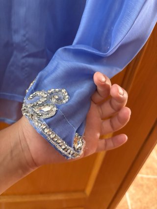 Camisa azul con pedrería talla s/m