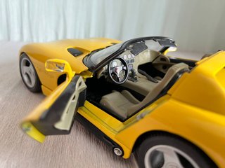 Burago Dodge Viper Gialla 1:18